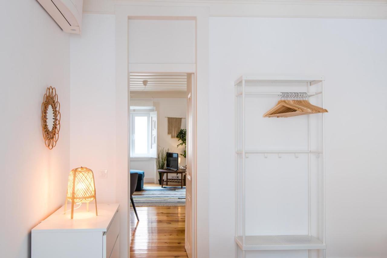 Flh Anjos Charming Apartment Lisbon Bagian luar foto